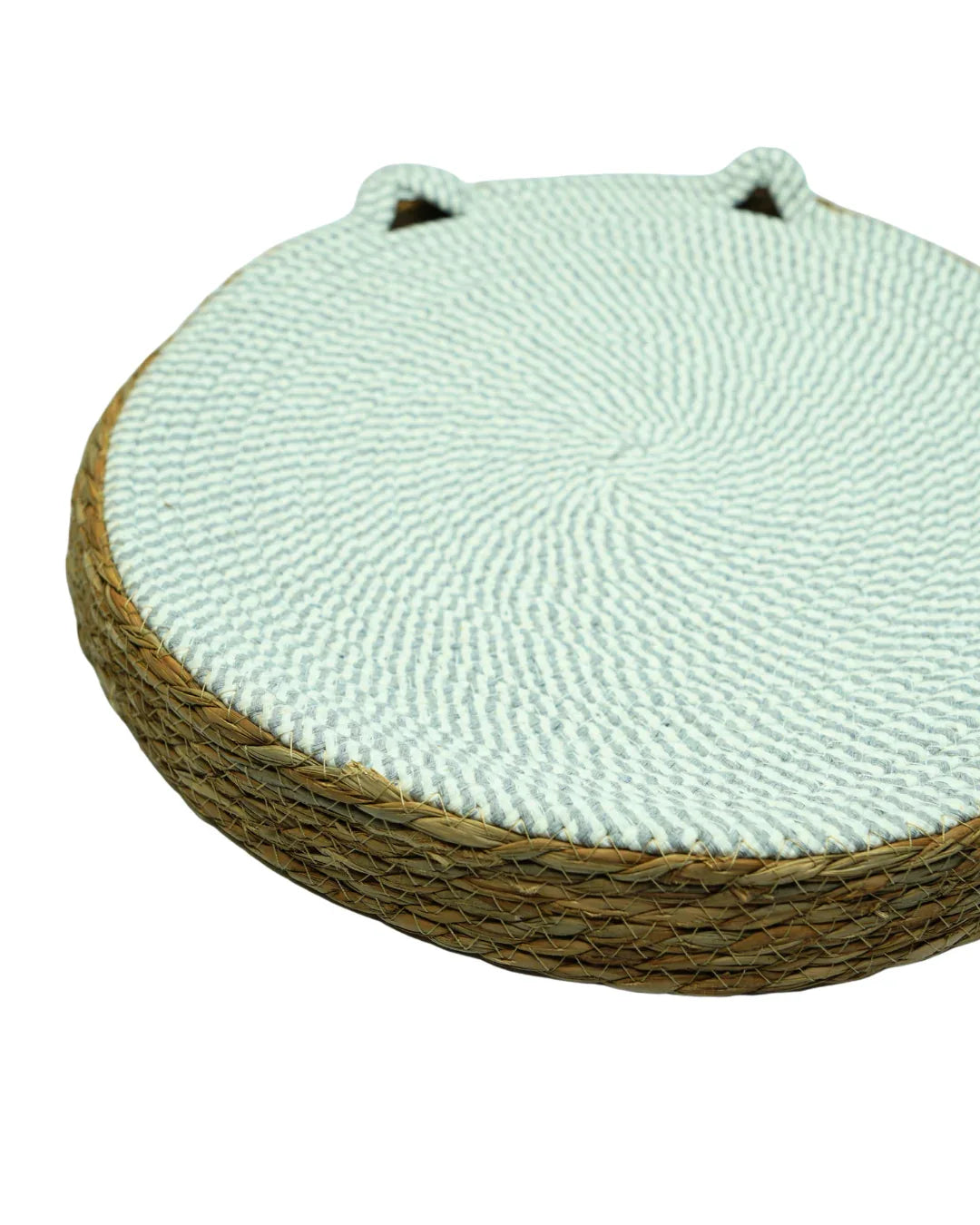 Katzenbett aus Naturmaterialien - AniLux